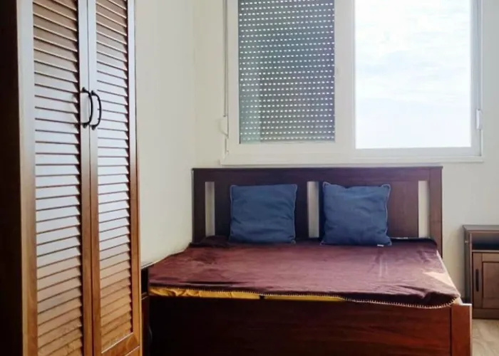 Silver - Cadet -beachfront Daire Siofok